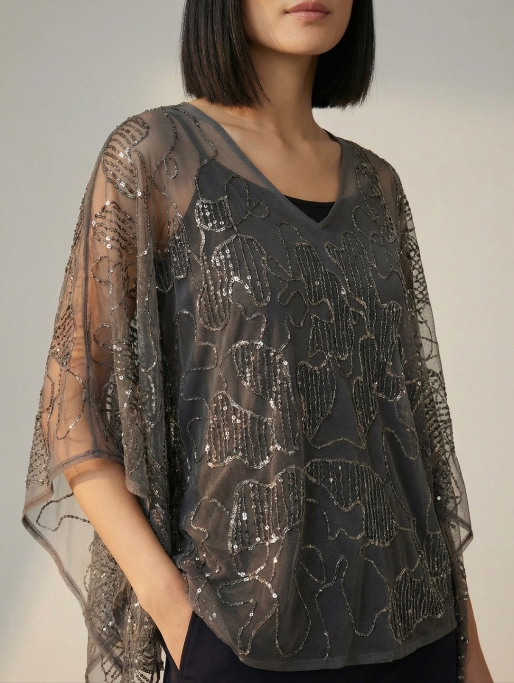 💥NWT💥 ANTHROPOLOGIE WILLOW & CLAY SEQUIN TOP SZ M - Picture 2 of 9